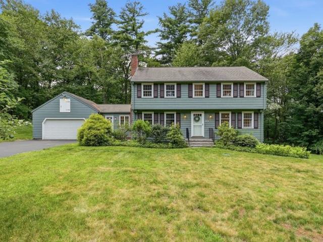 House for sale in Westford, Middlesex County