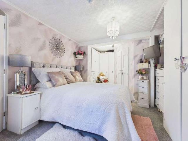 House for sale in Fishersgate, West Sussex