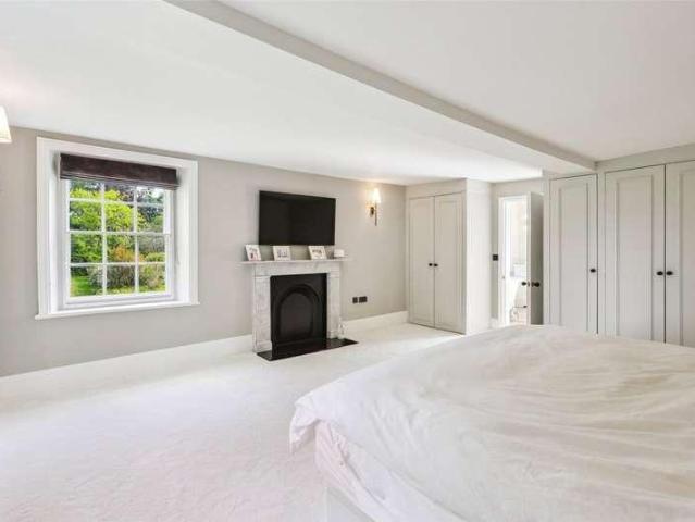House for sale in Worplesdon, Westborough