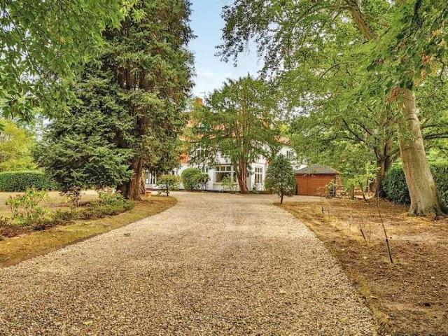 House for sale in Thorpe Green, Runnymede
