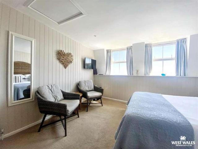 House for sale in Saundersfoot, Wales