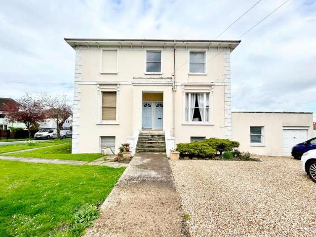 Apartment for rent in Whaddon, Golden Valley