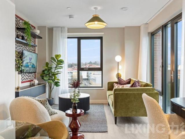 Flat for sale in Preston, Greater London