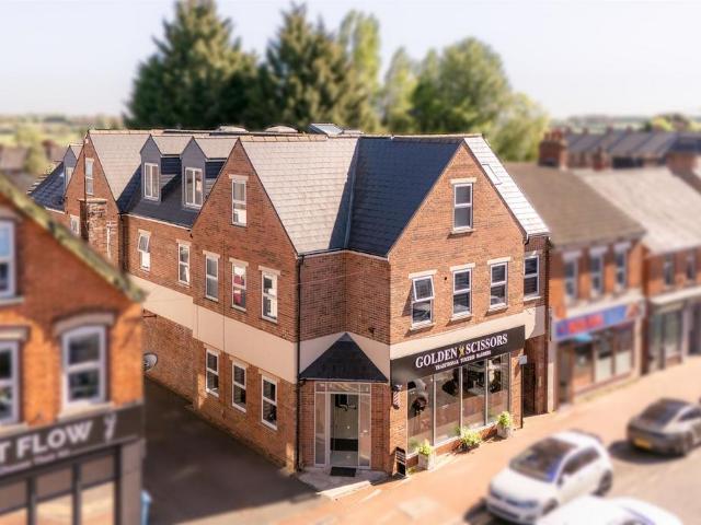 Flat for sale in Desborough