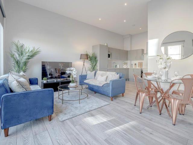 Flat for sale in London Borough of Croydon, Greater London