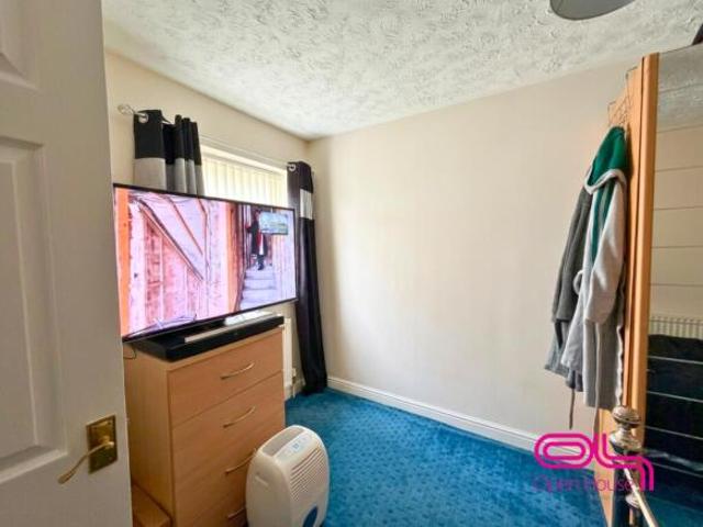 Apartment for sale in Lee Bank, Greater Manchester