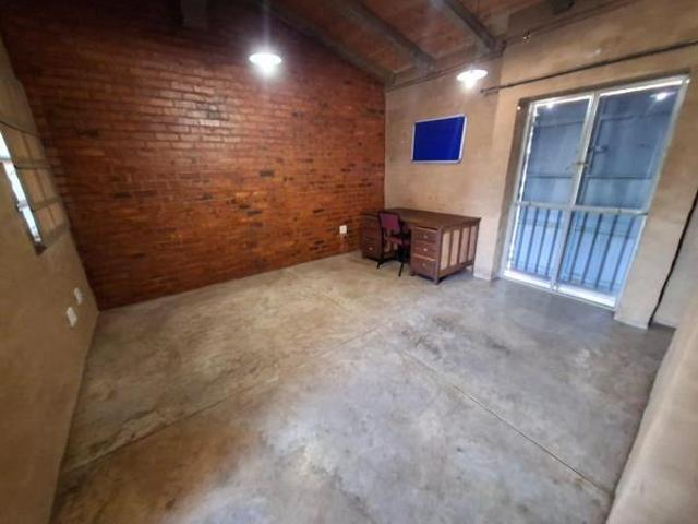 Room for rent in Waterkloof, Gauteng
