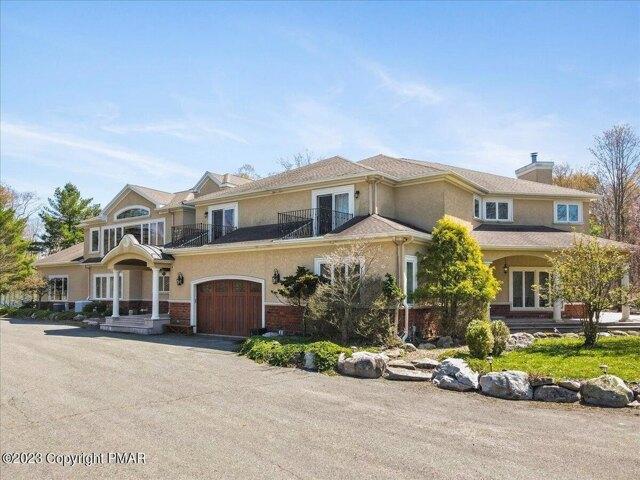 House for sale in Blakeslee, Pennsylvania