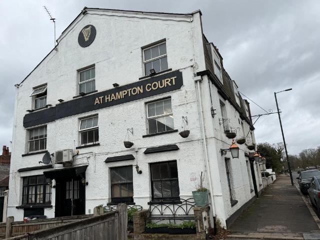 Flat for sale in Greater London