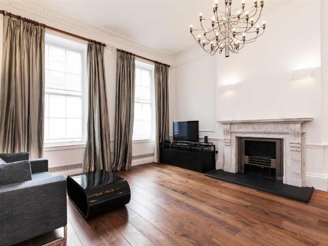 Flat for sale in Marylebone, Greater London