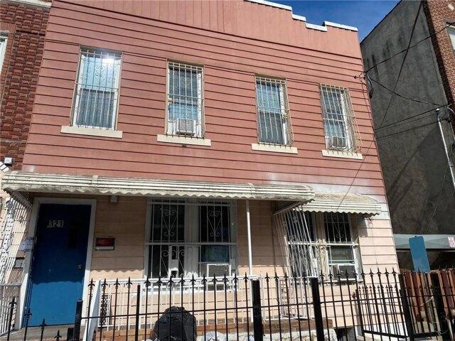 House for sale in Arverne, New York