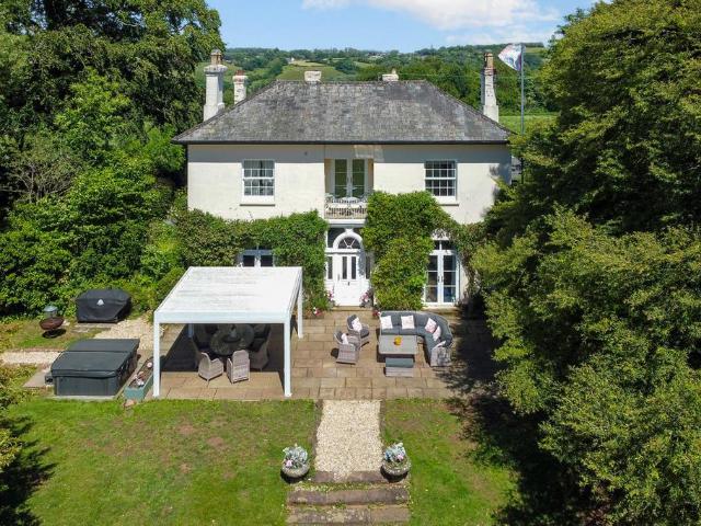 House for sale in Gorsley