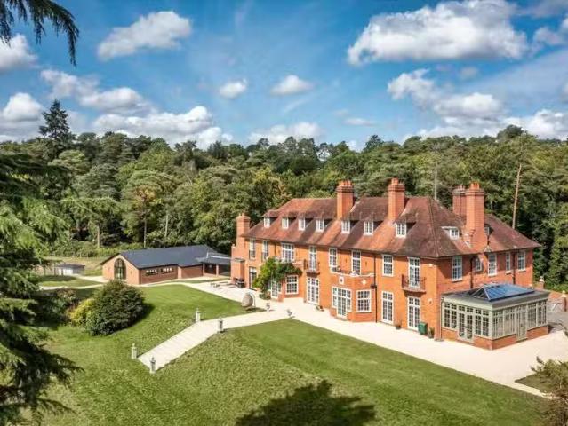 House for rent in Fole, Surrey