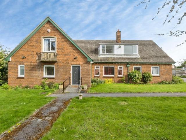House for sale in Goldthorpe, South Yorkshire