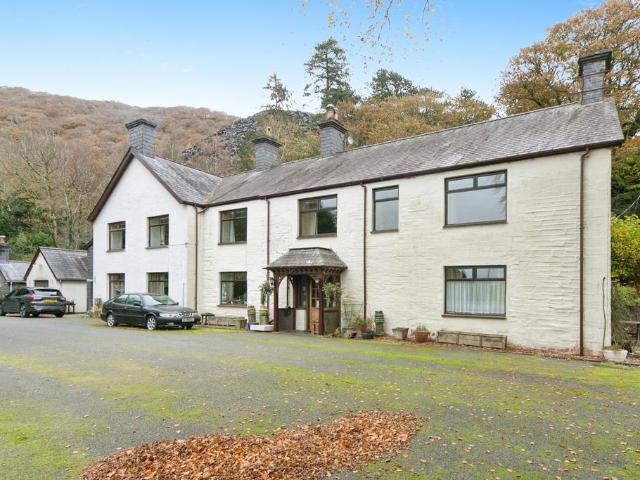 House for sale in Llanberis, Wales