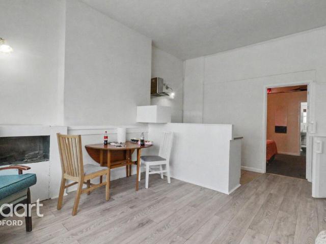 House for sale in Harpur, Bedford