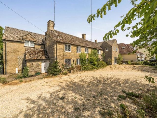 House for sale in Cricklade, Wiltshire