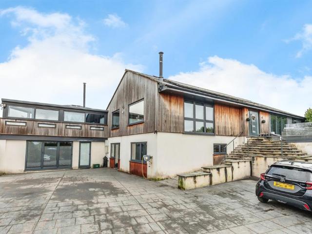 House for sale in Hanham Abbots, South Gloucestershire