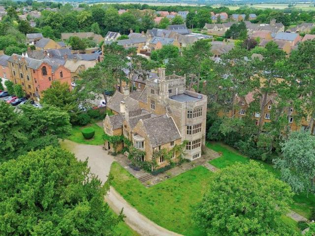 House for sale in Deddington Grange, Cherwell