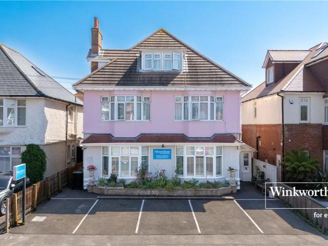 House for sale in Pokesdown, Bournemouth