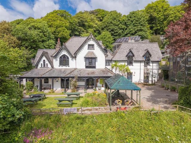 House for sale in St Martin, Cornwall