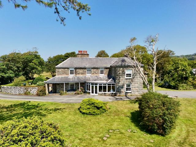 House for sale in Llanddwywe Farm, Llanddwywe
