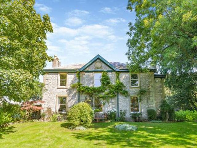 House for sale in Charlesworth, East Midlands