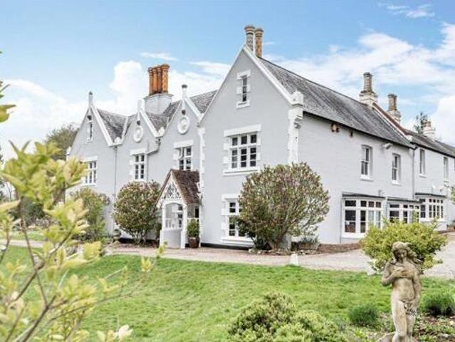 House for sale in Pouchen End, Hertfordshire