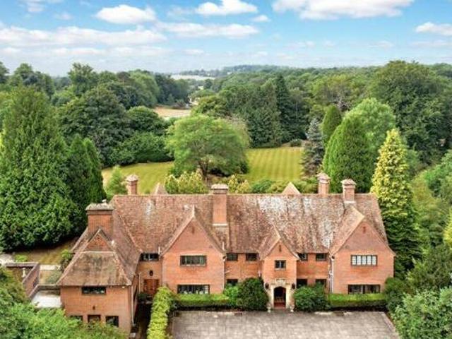 House for sale in Batchworth, Hertfordshire