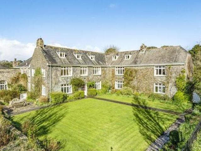 House for sale in Saltash, Cornwall