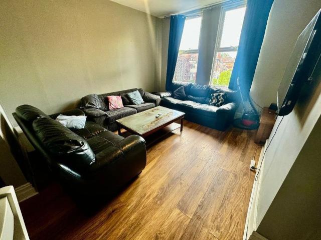 House for rent in Georgia, Greater Manchester