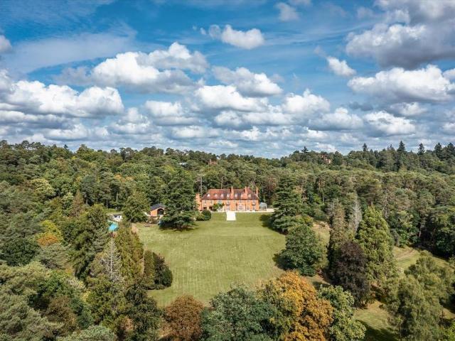 House for rent in Wrecclesham, Fole