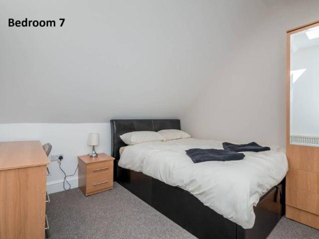 Room for rent in St Leonards, Newington