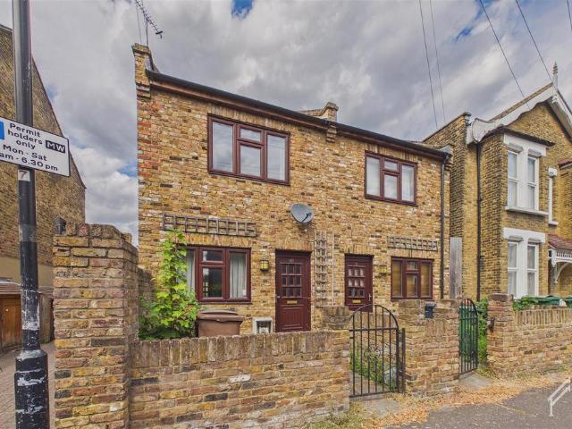 House for sale in Greater London