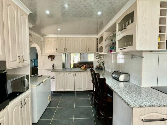 House for sale in Ugu District Municipality, Kwazulu-natal