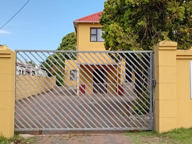 House for sale in East London, Eastern Cape