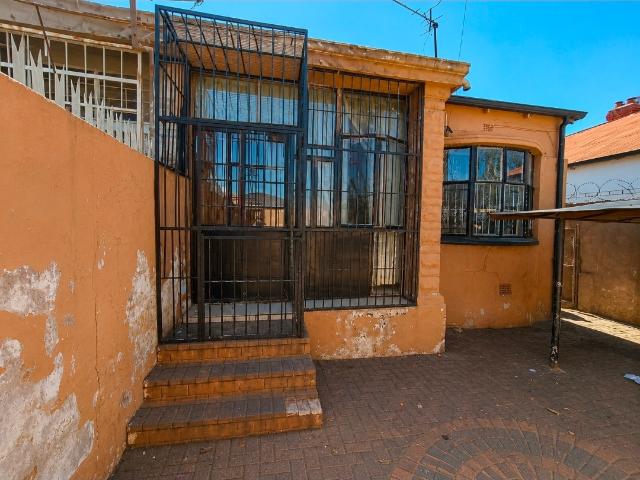 House for sale in Vosloorus, Gauteng
