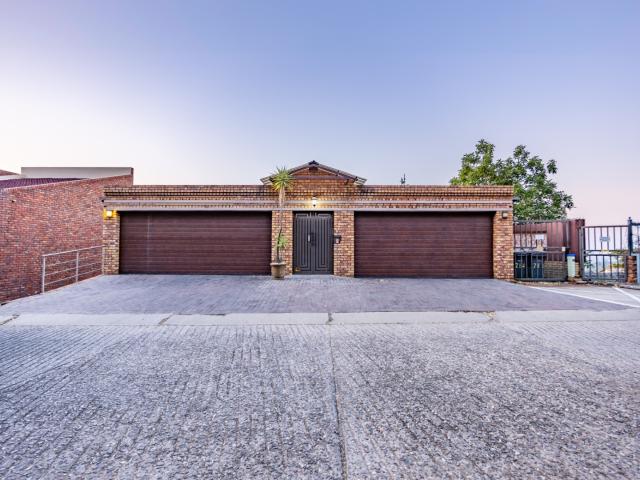 House for sale in Waterkloof, Gauteng