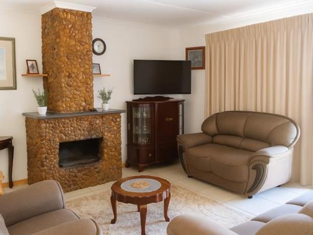 House for sale in Cape Town, Western Cape
