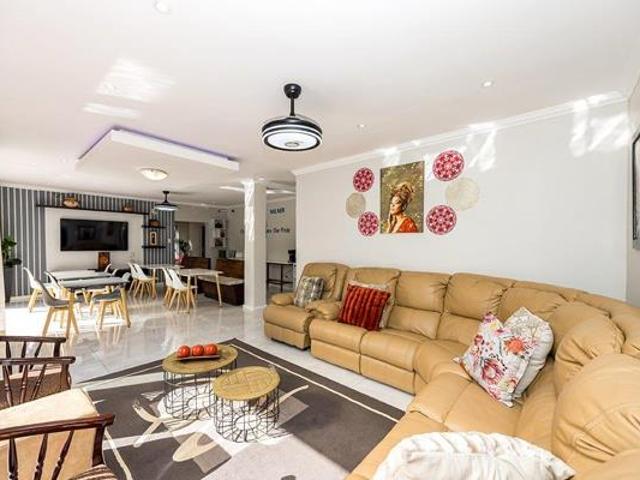 House for sale in Cape Town, Western Cape