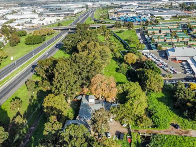 House for sale in Cape Town, Northern Suburbs