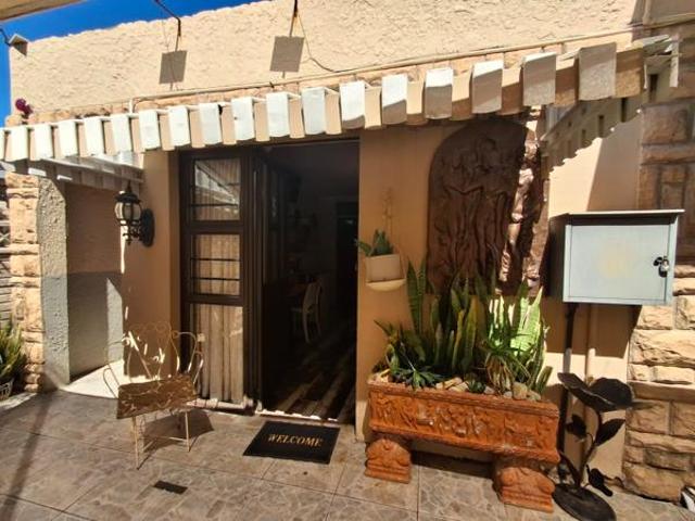 House for sale in Frances Baard, Northern Cape