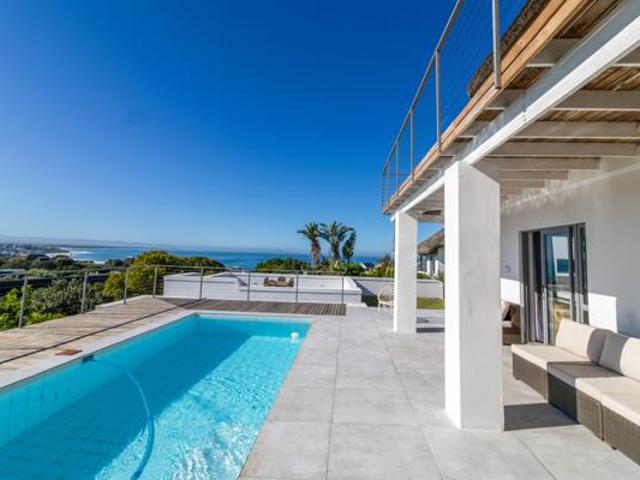 House for sale in Cape St Francis, Eastern Cape