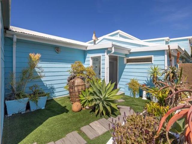 House for sale in Bushmans River Mouth, Eastern Cape