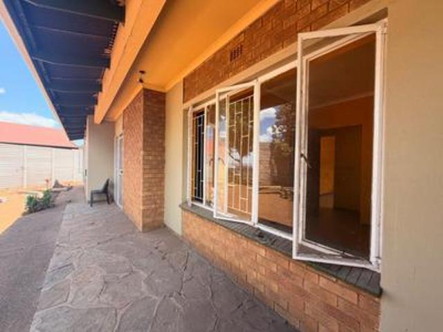 House for sale in Vanderbijlpark, Emfuleni Local Municipality