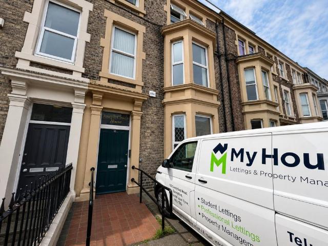 Room for rent in Sandyford, Isle Of Man