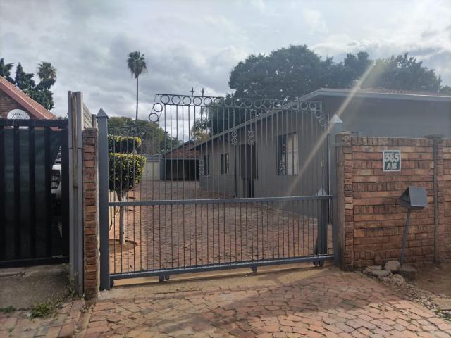 House for rent in Waterkloof, Gauteng