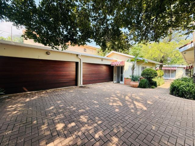 House for rent in Waterkloof, Gauteng