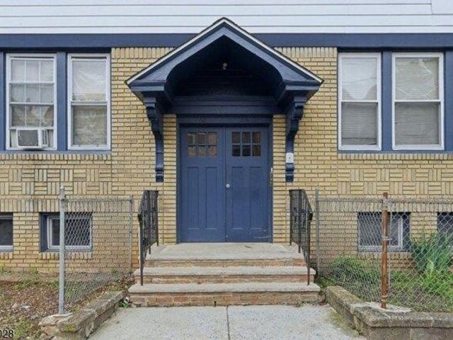 House for sale in Newark, Essex County