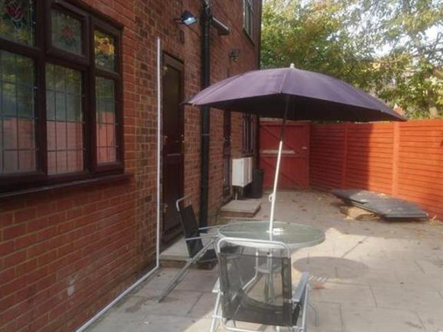 House for sale in London Borough of Ealing, Greenford